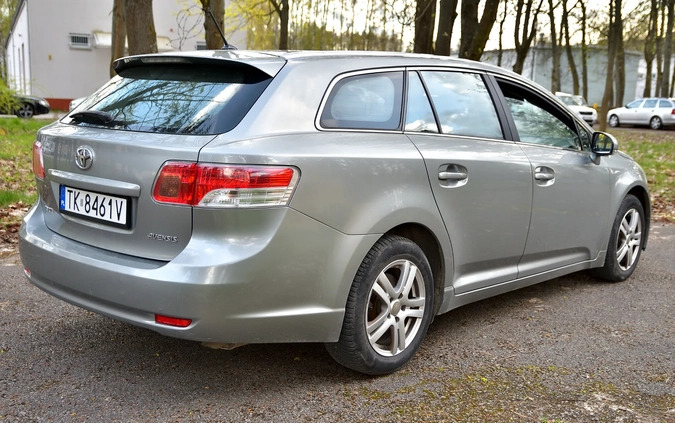 Toyota Avensis cena 31900 przebieg: 226000, rok produkcji 2011 z Kielce małe 466